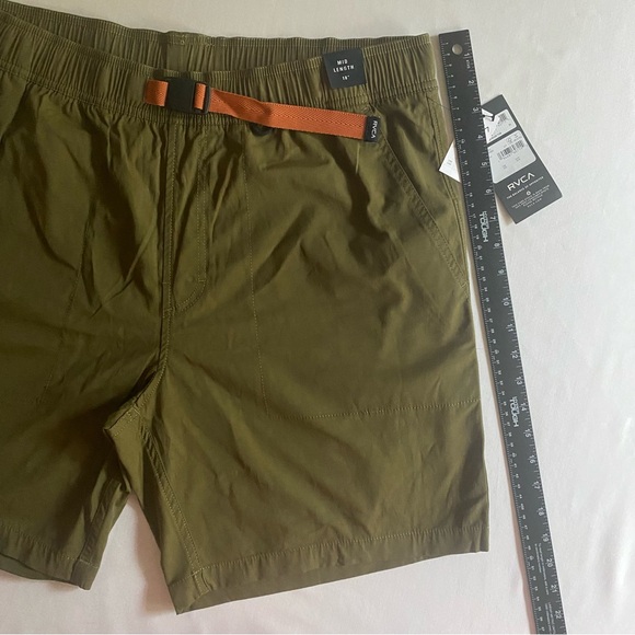 RVCA Civic 2 Hybrid Shorts Mens XL Green Belted Zip Pocket Athletic Hiking NEW - Picture 13 of 15